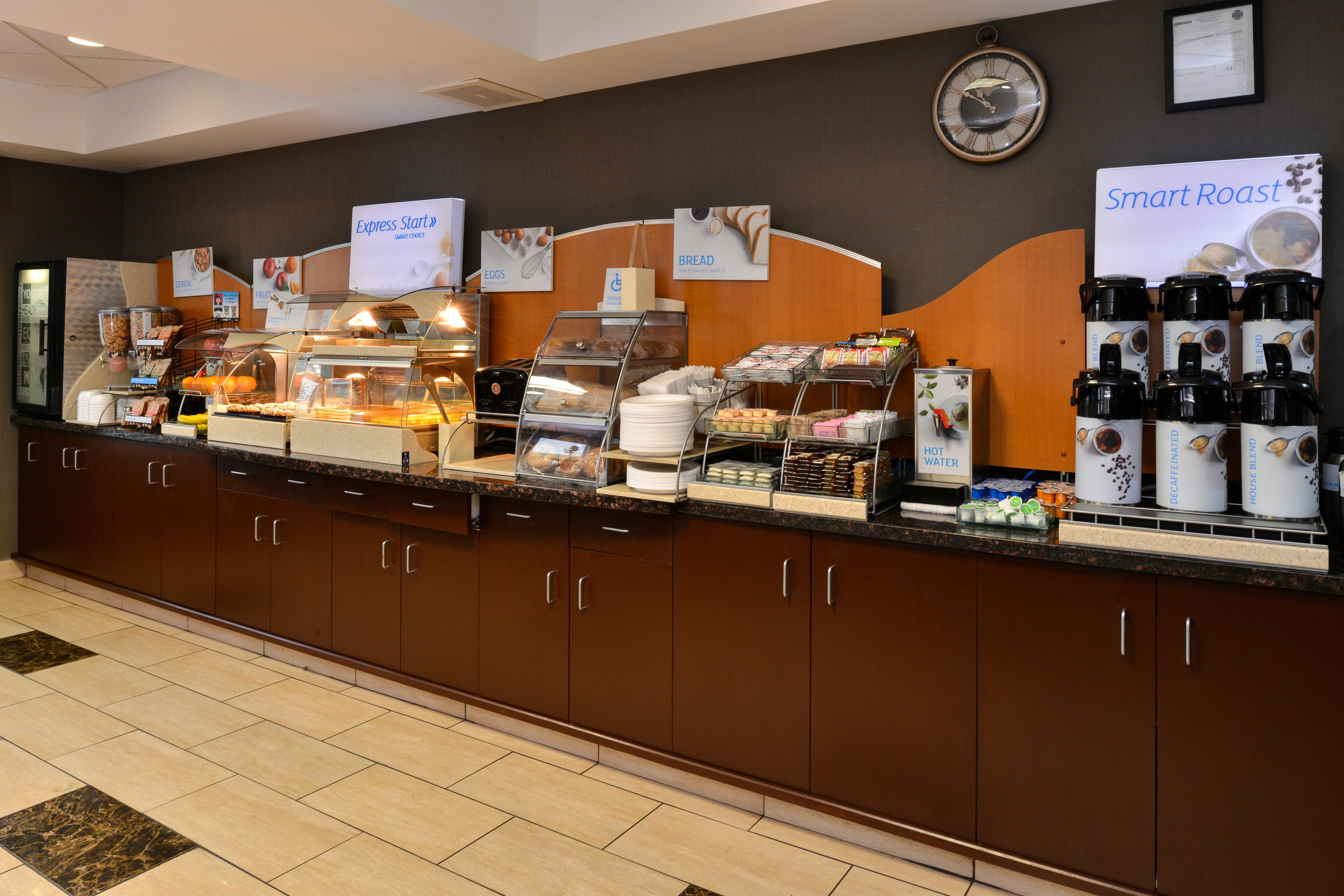 Holiday Inn Express Edmonton North By Ihg Exteriör bild