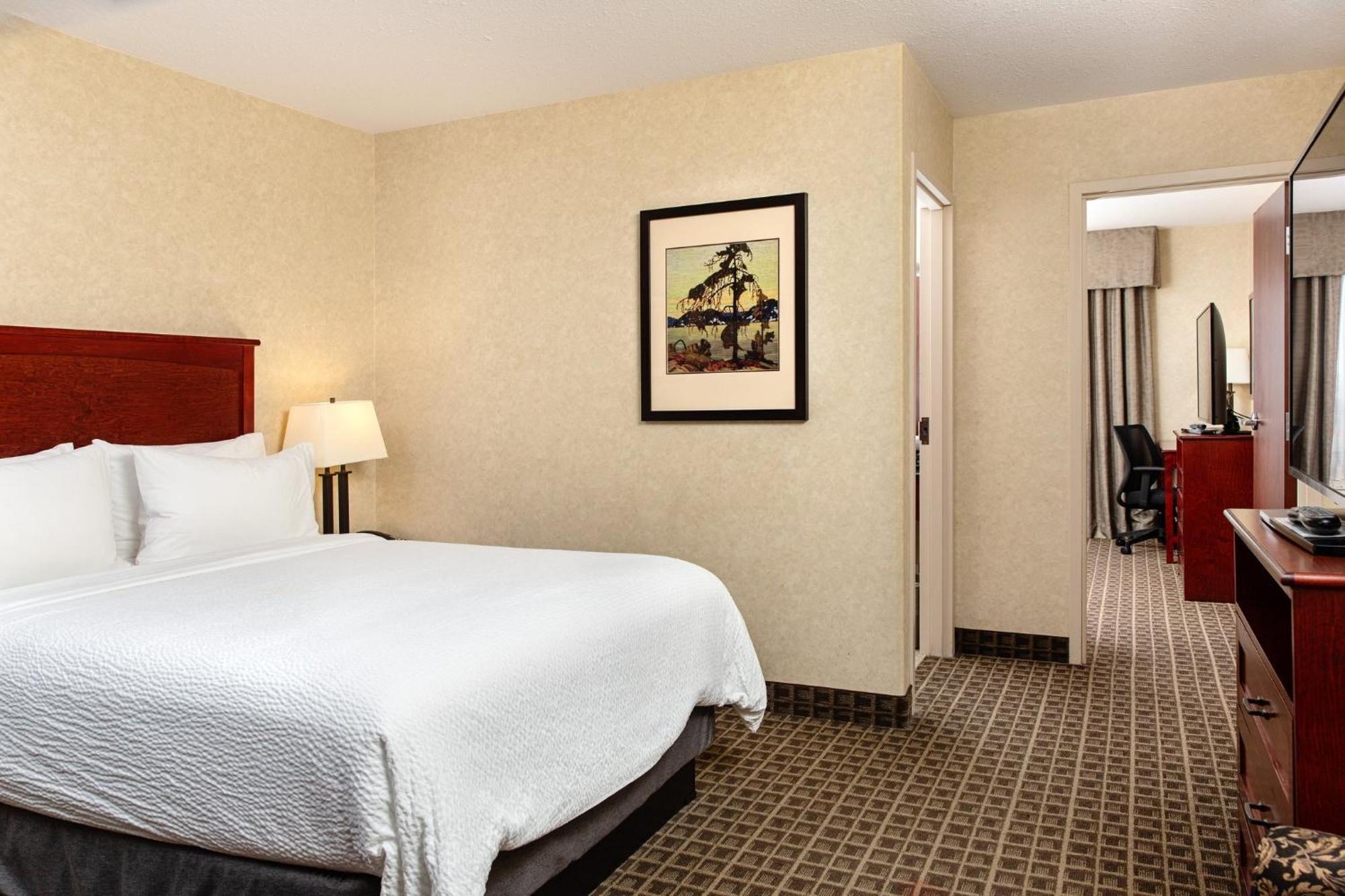 Holiday Inn Express Edmonton North By Ihg Exteriör bild