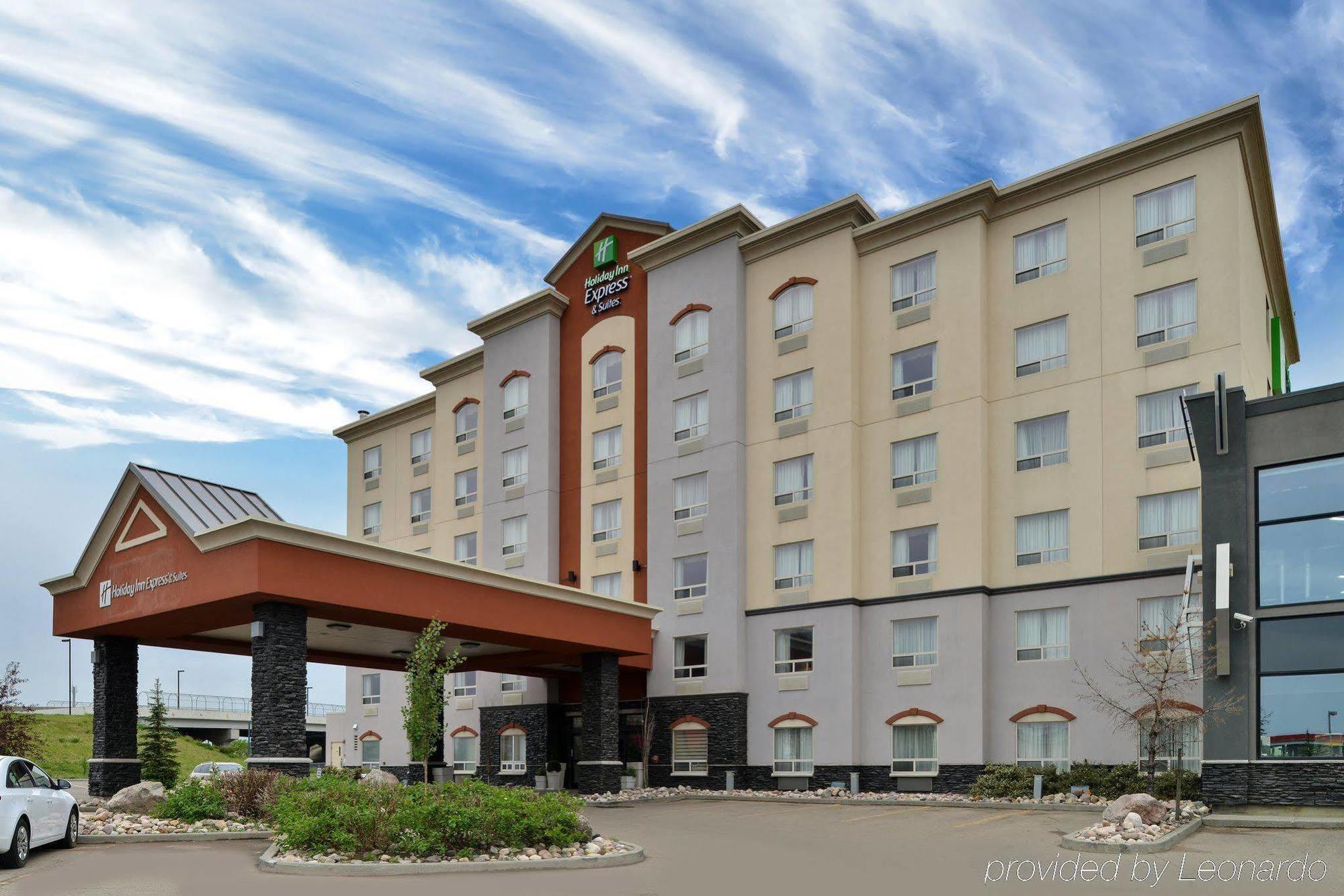 Holiday Inn Express Edmonton North By Ihg Exteriör bild