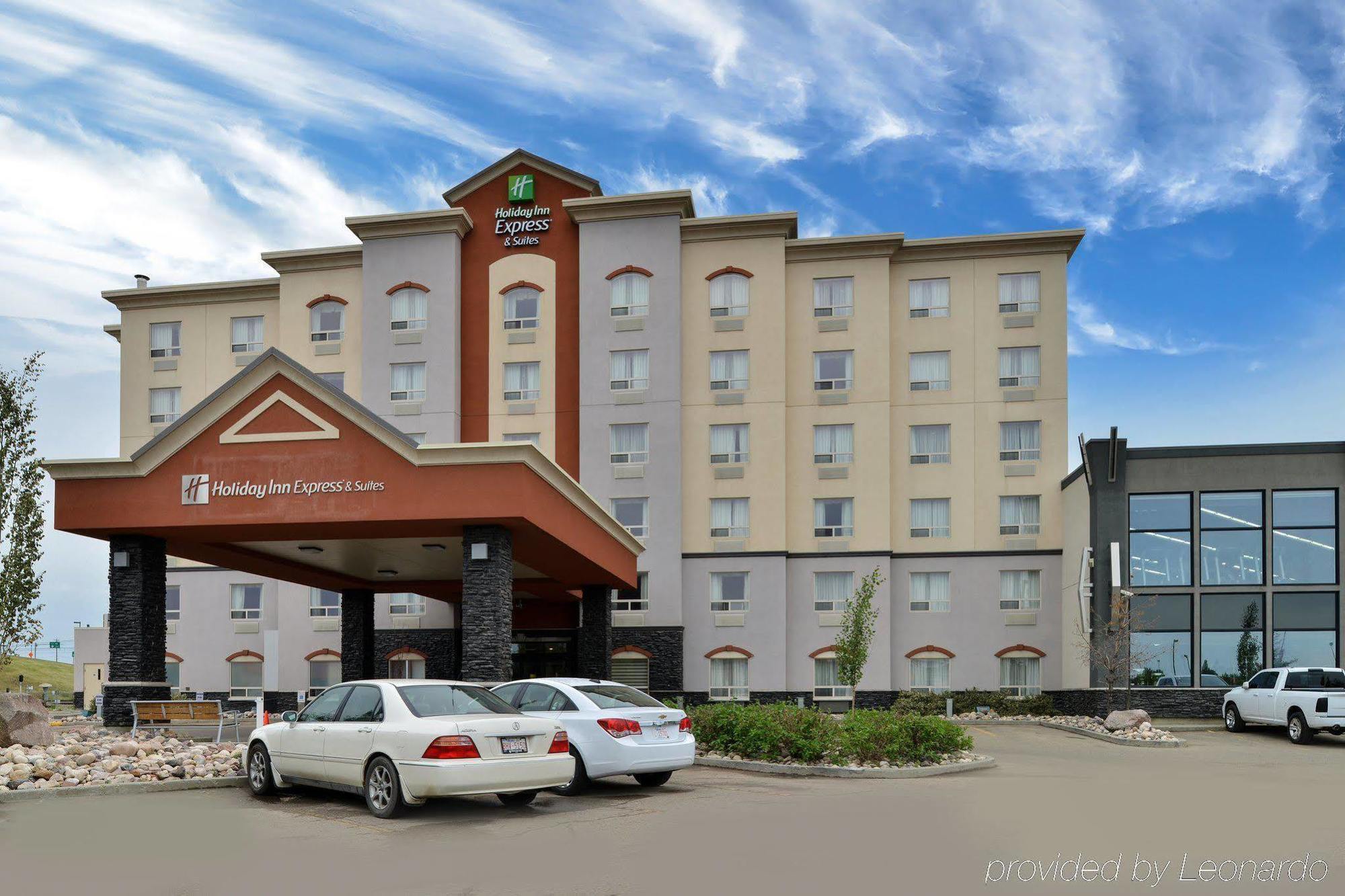 Holiday Inn Express Edmonton North By Ihg Exteriör bild