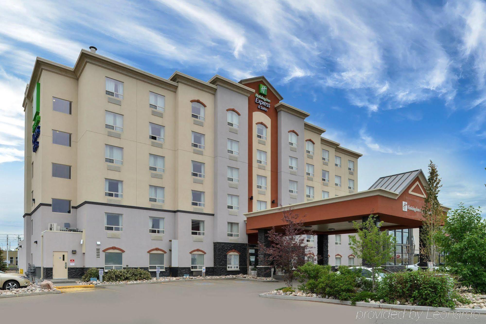 Holiday Inn Express Edmonton North By Ihg Exteriör bild