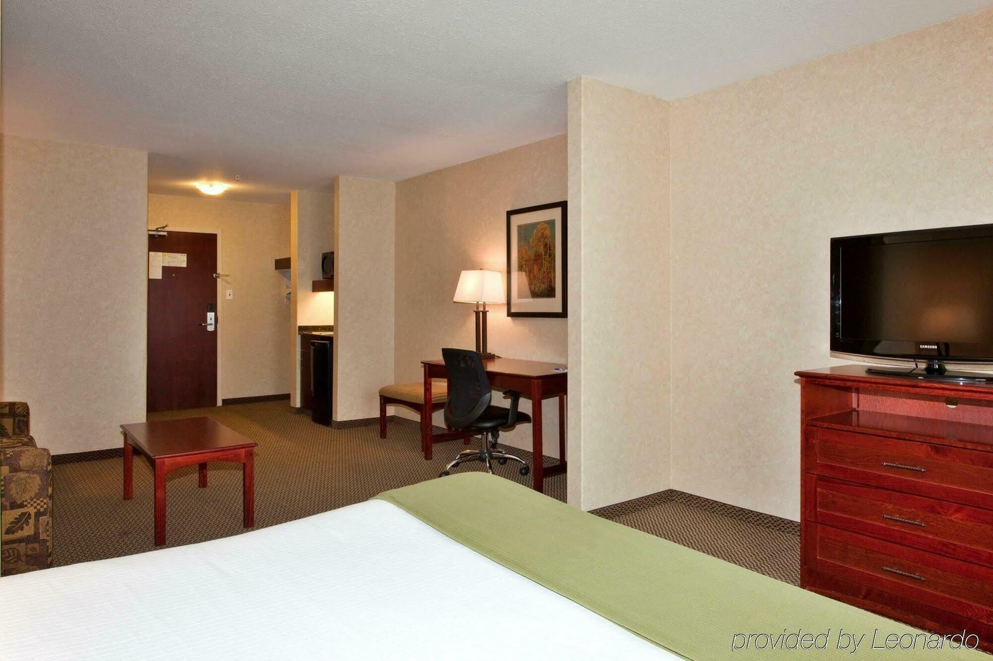 Holiday Inn Express Edmonton North By Ihg Exteriör bild