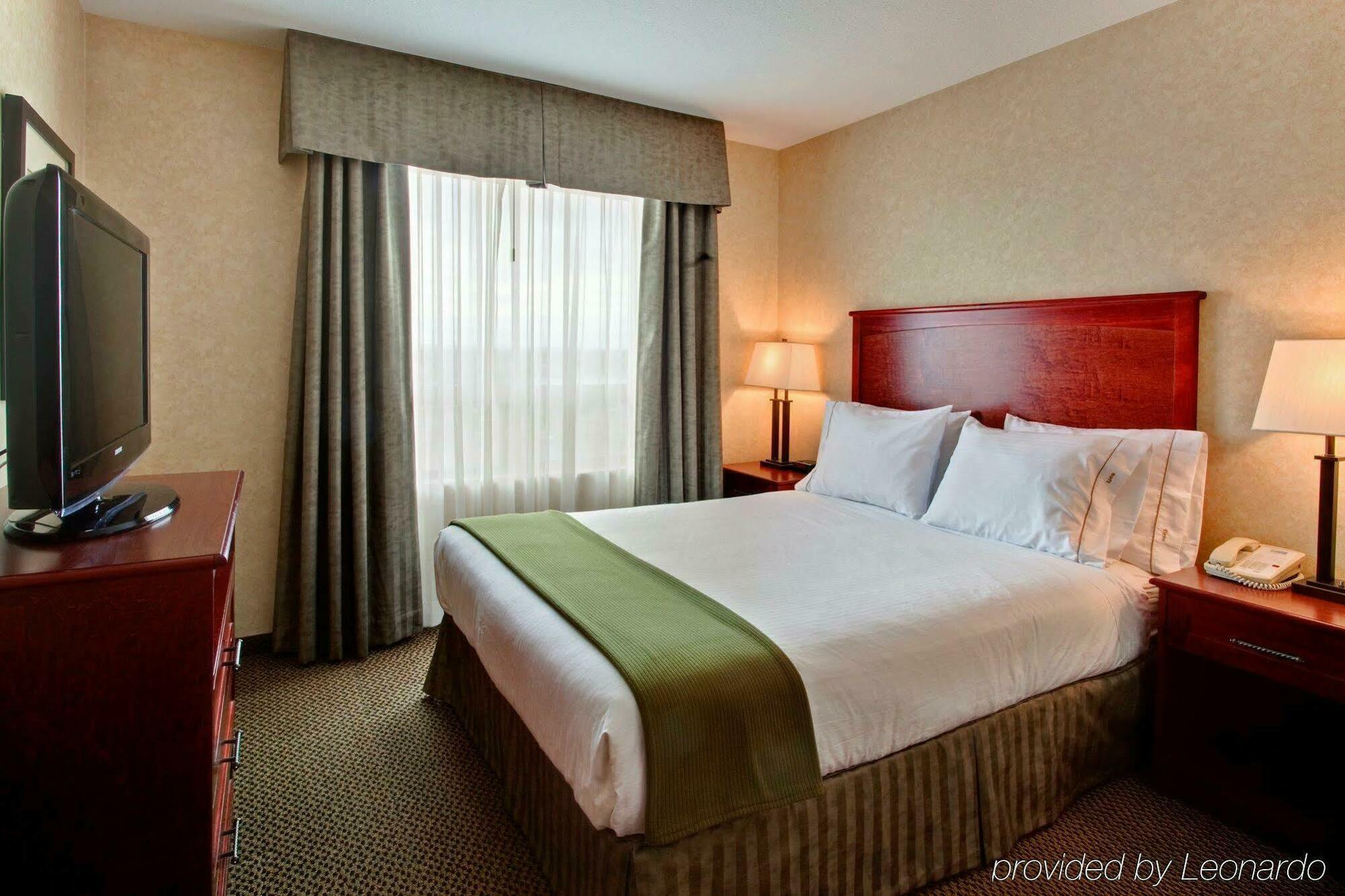 Holiday Inn Express Edmonton North By Ihg Exteriör bild