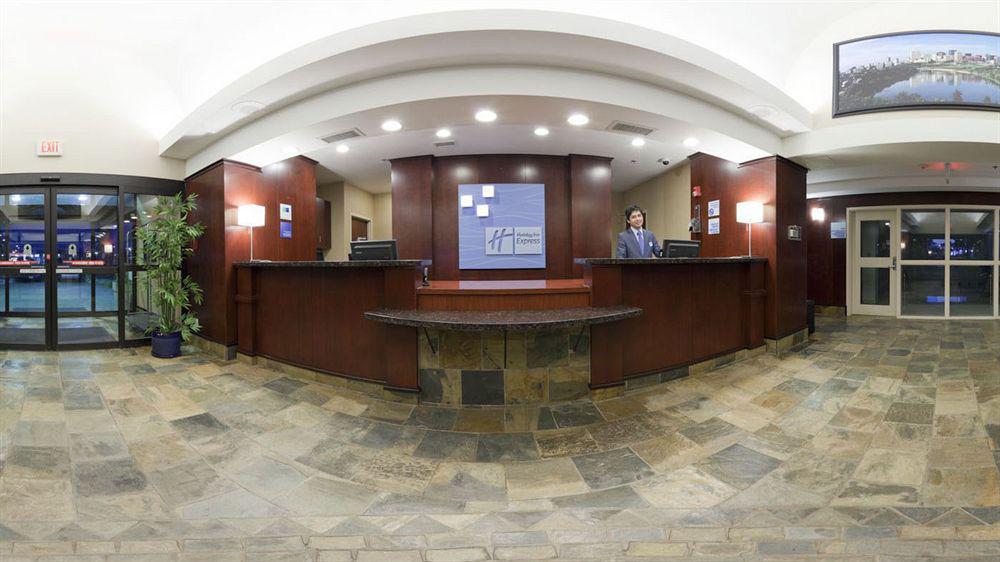 Holiday Inn Express Edmonton North By Ihg Exteriör bild